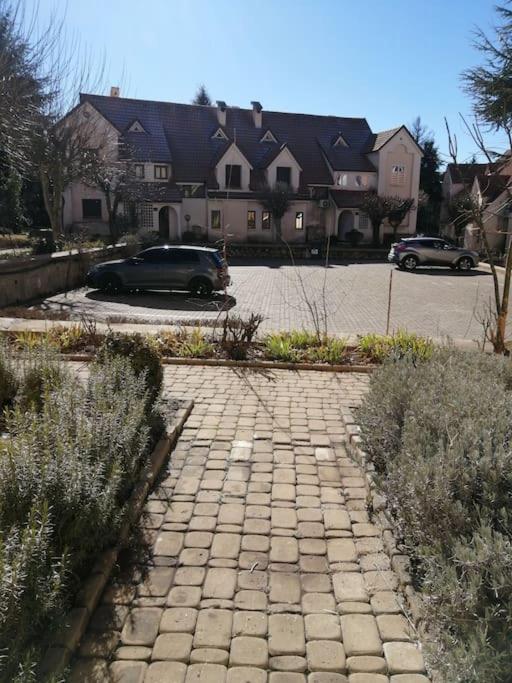 Apartment جميلة مع موقف سيارت مجانية في